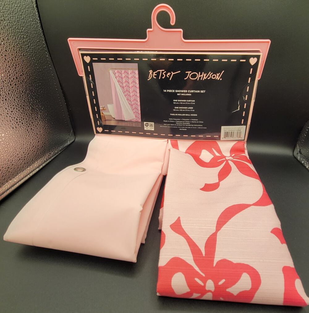 New in orig pkging Betsey Johnson 14-piece Shower Curtain Set